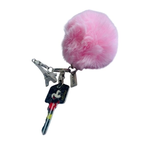 I Love โค๏ธ Paris | Eiffel Tower & Pompom Handmade Craft Keychain ๐ - Picture 13 of 16